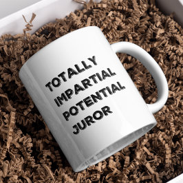 TOTAAL ONPARTIJDIG POTENTIEEL JURYT-SHIRT KOFFIEMOK