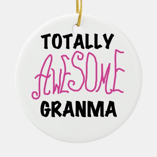 Totaal Roze T-shirts Geweldige Granma en Giften Keramisch Ornament (Voorkant)