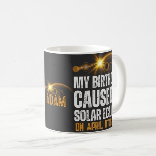 Totaal Solar Eclipse Grappige Verjaardag 4-8-2024  Koffiemok (Voorkant rechts)