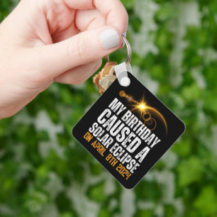 Totaal Solar Eclipse Grappige Verjaardag 4-8-2024  Sleutelhanger