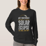 Totaal Solar Eclipse Grappige Verjaardag 4-8-2024  T-shirt<br><div class="desc">zonsverduistering en verjaardag 4-8-2024 Mijn verjaardag veroorzaakte een totale zonsverduistering op 8 april 2024 Leuke verjaardag Maak een statement en omarm de hemelse magie van je verjaardag met ons shirt "My Birthday Caused a Total Solar Eclipse". Het is een gespreksstart, een aandenken, en een herinnering aan de ongelooflijke wonderen van...</div>