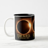 Total Eclipse Texas 2024 gepersonaliseerd Tweekleurige Koffiemok (Links)
