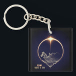 Total Solar Eclipse 2026 Iceland Diamond Ring Sleutelhanger<br><div class="desc">Celebrate the astronomical event of the decade with this Total Solar Eclipse August 12, 2026 keychain. The design captures the breathtaking "diamond ring" effect—the spectacular final flash of sunlight before totality—gleaming above a detailed, luminous map of Iceland. Rendered in elegant gold and deep cosmic tones, this high-quality keychain is the...</div>