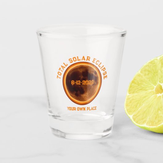 Total Solar Eclipse August 12 2026 Shot Glas (Voorkant)