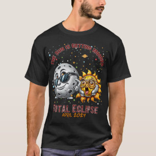 Total Solar Eclipse Chase April 2024 Zon is Gettin T-shirt