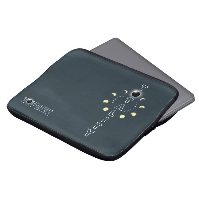 totale verduistering | 13 inch laptop sleeve (Voorkant top)