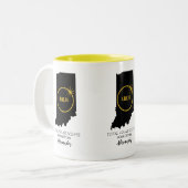 Totale Zonneverduistering 2024 Aangepaste naam, St Tweekleurige Koffiemok (Voorkant links)