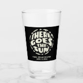 Totale Zonsverduistering 2024 Daar gaat de Zon Glas (Voorkant)