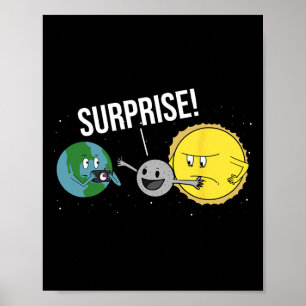 Totale Zonsverduistering 2024 Funny Cartoon Moon C Poster