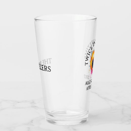 Totale Zonsverduistering 2024 tweemaal in een leve Glas (Rechts)