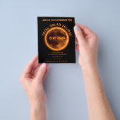 Totale Zonsverduistering 2026 Evenement Flyer (Hand)