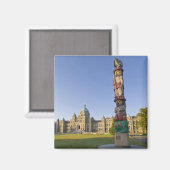 Totempaal bij het parlementsgebouw in magneet (Voorkant / Achterkant)
