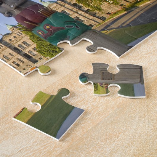 Totempaal in het gebouw van het Parlement in Legpuzzel (Zijkant)