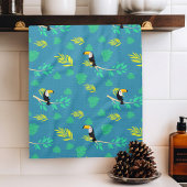 Toucan Blue en Green Tropical Rainforest Theedoek