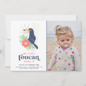 Toucan Tropical Palm Leaves Birthday Foto Kaart (Voorkant)