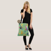 Toucans & parrots tote bag (Op model)