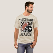 Touch Down Season Football Helmet & Ball Checkered T-shirt (Voorkant volledig)