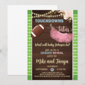 Touchdowns or Tutus gender reveal invitation. Kaart (Voorkant / Achterkant)