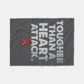 Tougher Than A Heart Attack Heart Disease Awarenes Fleece Deken (Voorkant (Horizontaal))