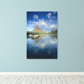 Tour Boat gedoceerd aan Two Medicine Lake in Glaci Canvas Afdruk (Insitu (Houten vloer))