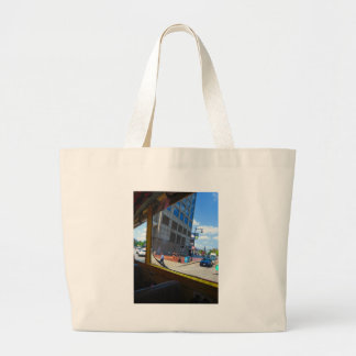 Tour Bus Window uitzichten van Boston City America Grote Tote Bag