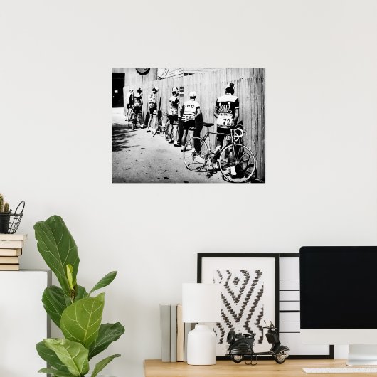  Tour de France fietsers 'Pee Stop 1970s Poster (Thuiskantoor)