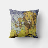 Tovenaar van de laffe Lion Oz Book Page Kussen (Achterkant)