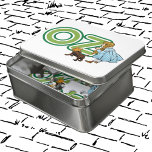 tovenaar van Oz Dorothy Toto met grote letters Puzzel<br><div class="desc">illustratie klassieke kindersprookjes afbeelding door William Wallace Denslow,  uit het Victoriaans boek The Wonderful Wizard of Oz door L. Frank Baum. Grote tekstletters die het woord 'OZ' spellen met het kleine meisje Dorothy in een retro blauwe gingham jurk en haar huishond Toto.</div>