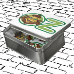 tovenaar van Oz, leeuw in de letter O Puzzel<br><div class="desc">illustratie klassieke kindersprookjes afbeelding door William Wallace Denslow, uit het Victoriaans boek The Wonderful Wizard of Oz door L. Frank Baum. Grote tekstletters die het woord 'OZ' spellen met de laffe lion die een bril draagt en die gelukkig en glimlachend zijn in de letter O in Oz. Hij lacht en...</div>