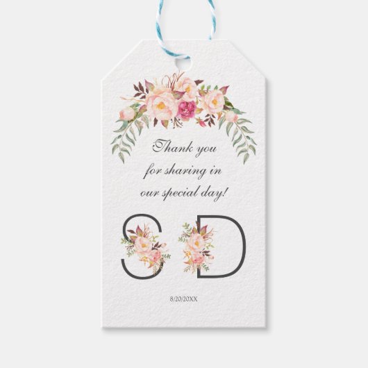 Toverachtige Roze Blush Bloemige Monogram Bruiloft Cadeaulabel (Voorkant)