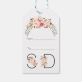 Toverachtige Roze Blush Bloemige Monogram Bruiloft Cadeaulabel (Achterkant)
