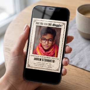 Toverachtige Tovenaar Gezocht Foto Verjaardag Kaart