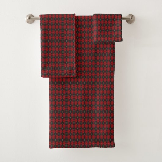 Towel set with a red and black checkered pattern bad handdoek