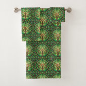 Towels with a vibrant tree of life pattern  bad handdoek