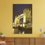 Tower Bridge en de rivier de Theems bij schemering Canvas Afdruk (Insitu (Woonkamer))