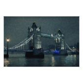 Tower Bridge en London Fog Perfect Poster (Voorkant)