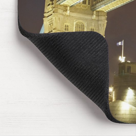 Tower Bridge en River Thames bij de schemering, Lo Muismat (Hoek)