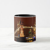 Tower Bridge, Londen bij Night, Engeland (UK) Mok (Midden)