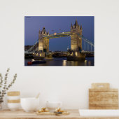 Tower Bridge London England in Dusk Poster (Keuken)