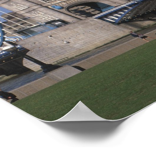 Tower Bridge, River Thames, Londen, Engeland Poster (Hoek)