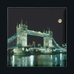 Tower Bridge 's nachts, Londen, Engeland Magneet<br><div class="desc">COPYRIGHT Paul Thompson / SuperStock.com | EU33 PTH0430.jpg | Tower Bridge 's nachts, Londen, Engeland</div>