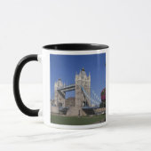 Tower Bridge, Theems, Londen, Engeland Mok (Links)