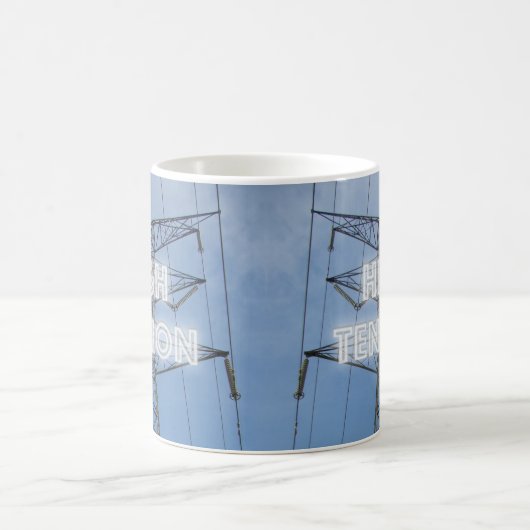 Tower met hoge spanning koffiemok (Center)