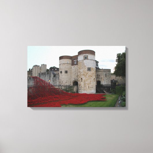 Tower of London met keramische papavers - Canvas (Voorkant)