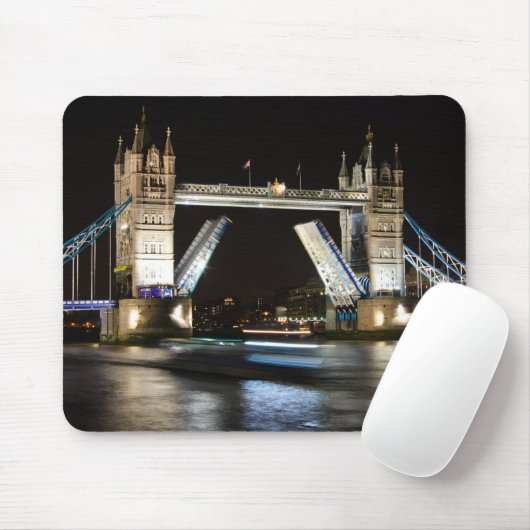 Towerbrug bij nacht muismat (Met muis)