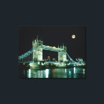Towerbrug bij Night, Londen, Engeland Canvas Afdruk<br><div class="desc">COPYRIGHT Paul Thompson / DanitaDelimont.com | EU33 PTH0430.jpg | Tower Bridge at Night,  Londen,  Engeland</div>