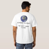 Towering dat uw beugels met GPS en Aarde op de ach T-shirt (Achterkant volledig)