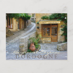 Townscape in Dordogne, briefkaart Franse tekst