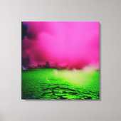 Toxisch groen landschap en paarse wolken canvas afdruk (Voorkant)