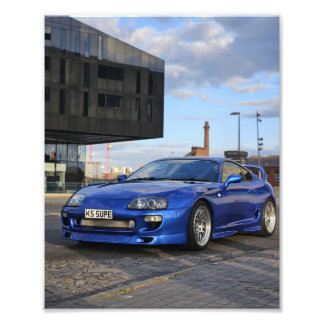 Toyota Supra - Urban beast, spotlight on. Foto Afdruk
